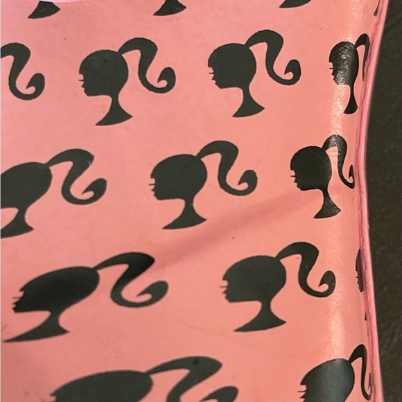 Barbie rain boots with Barbie heads in a size XS 7/8 - Picture 6 of 16